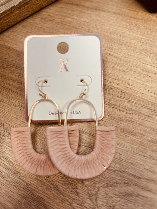 Boho dusty rose earrings